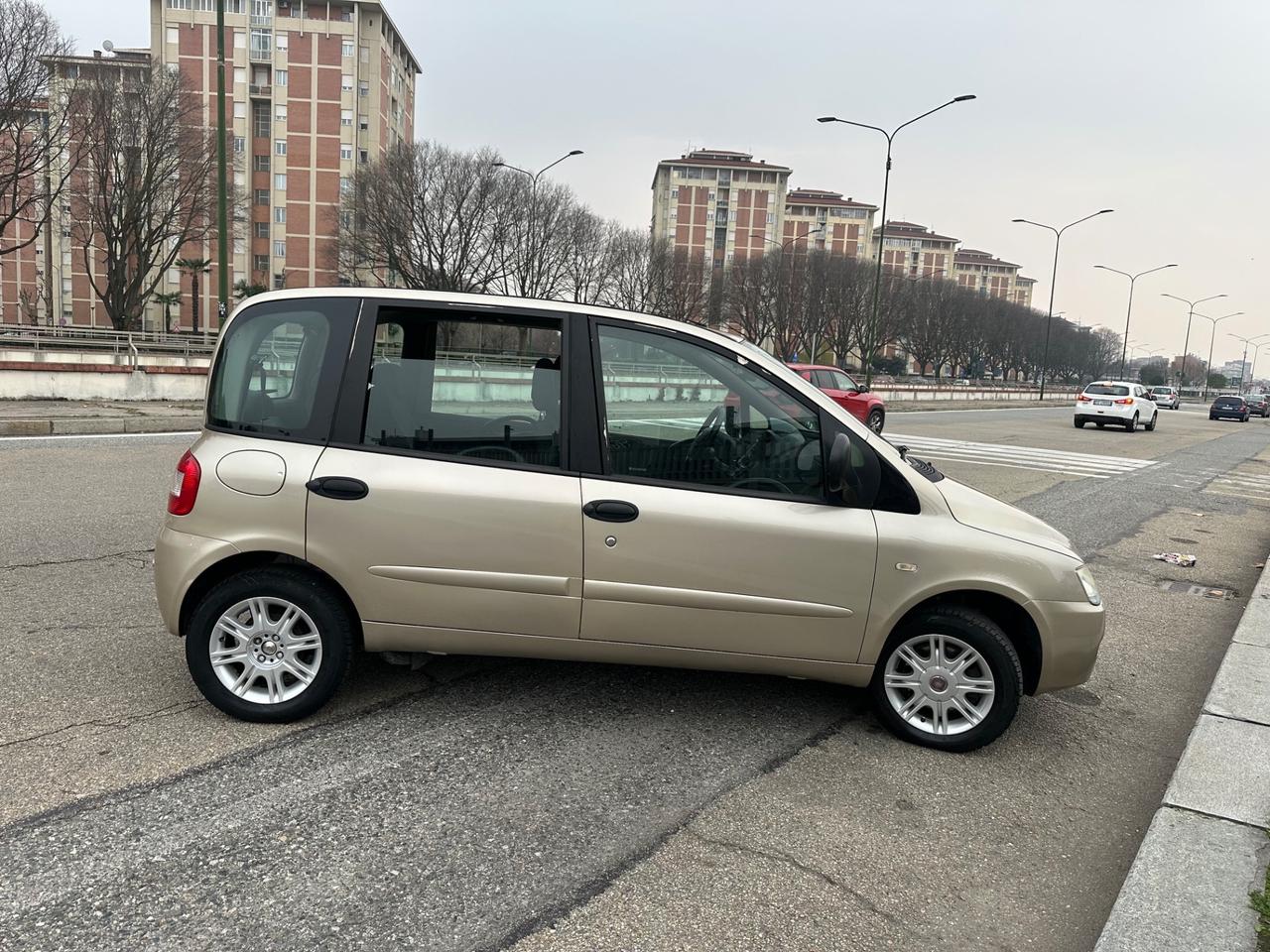 Fiat Multipla 1.6 16V Natural Power 6 posti