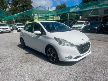 Peugeot 208 PureTech 82 5 porte Allure NEOPATENTATI