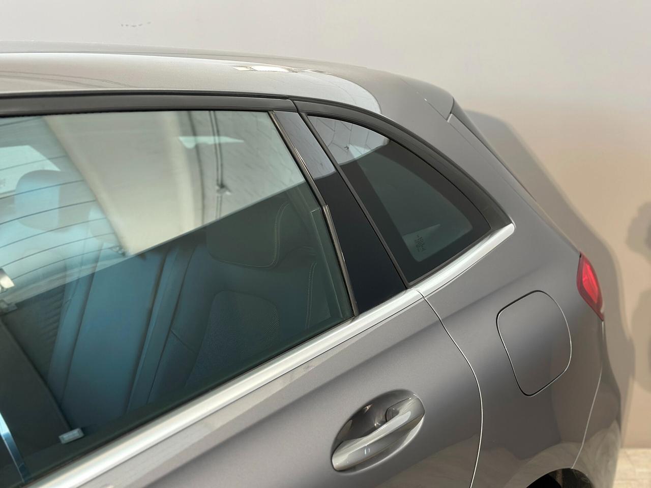 Mercedes-Benz B 250 e PHEV Business Extra auto