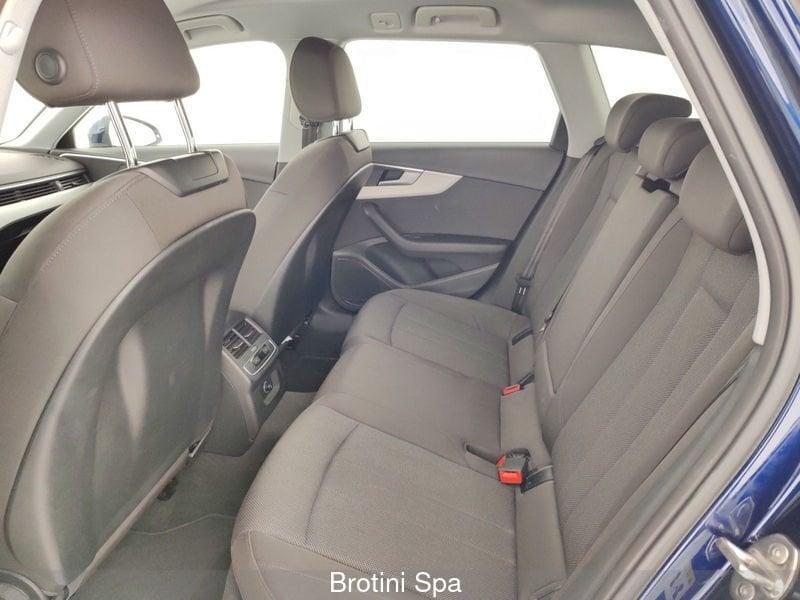 Audi A4 Avant 35 TDI S tronic S line edition