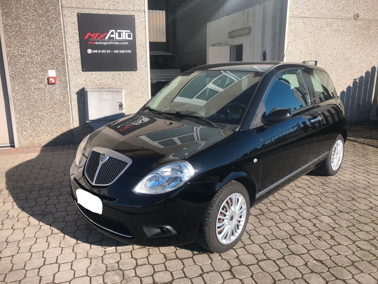 Lancia Ypsilon 1.2 Argento