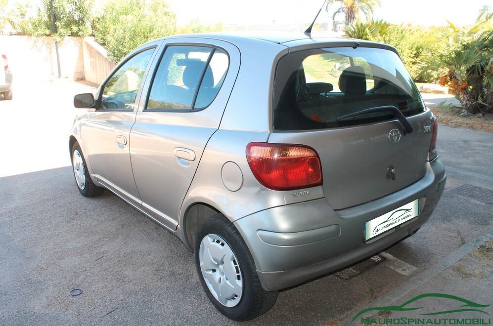 Toyota Yaris 1.3 BENZINA 35000 KM