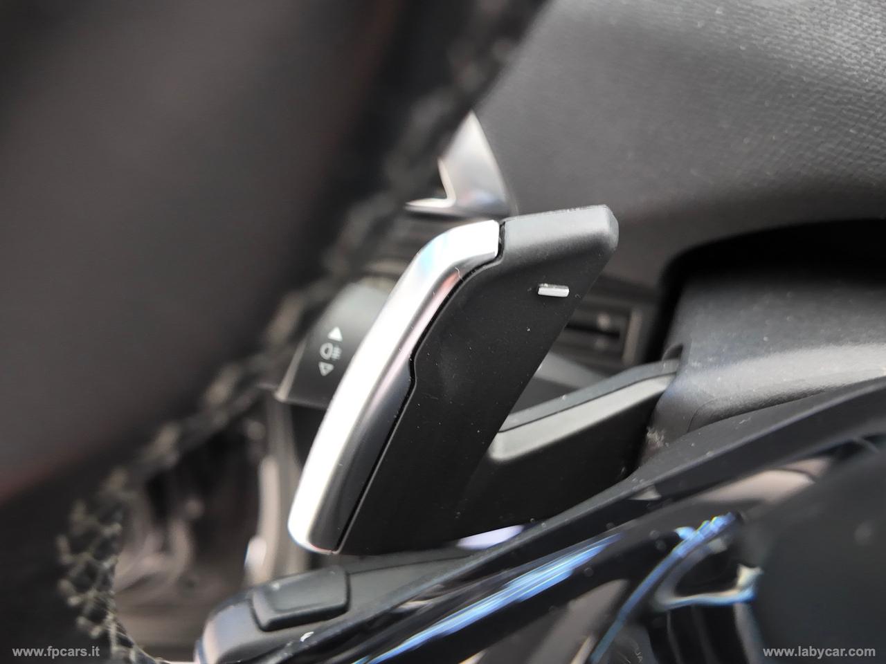 PEUGEOT 5008 BlueHDi 130 S&S Allure