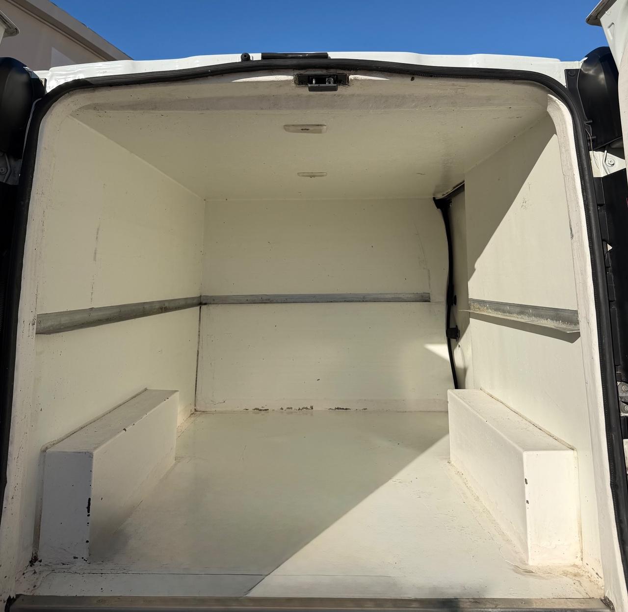 Renault Trafic 1.6 Diesel Isotermico 120 Cv