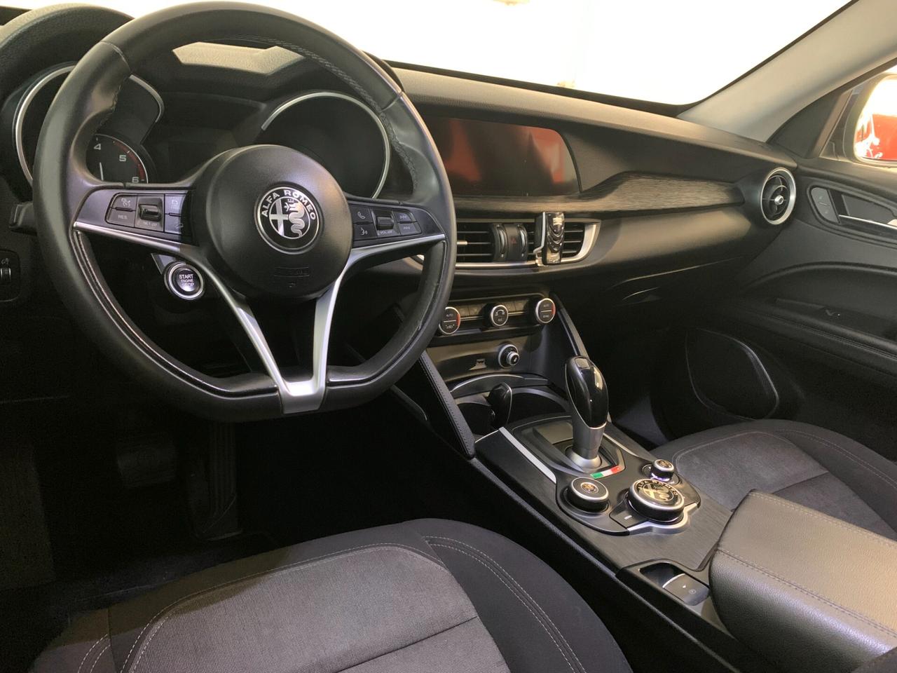 Alfa Romeo Stelvio 2.2 Turbodiesel 160 CV AT8 RWD Business