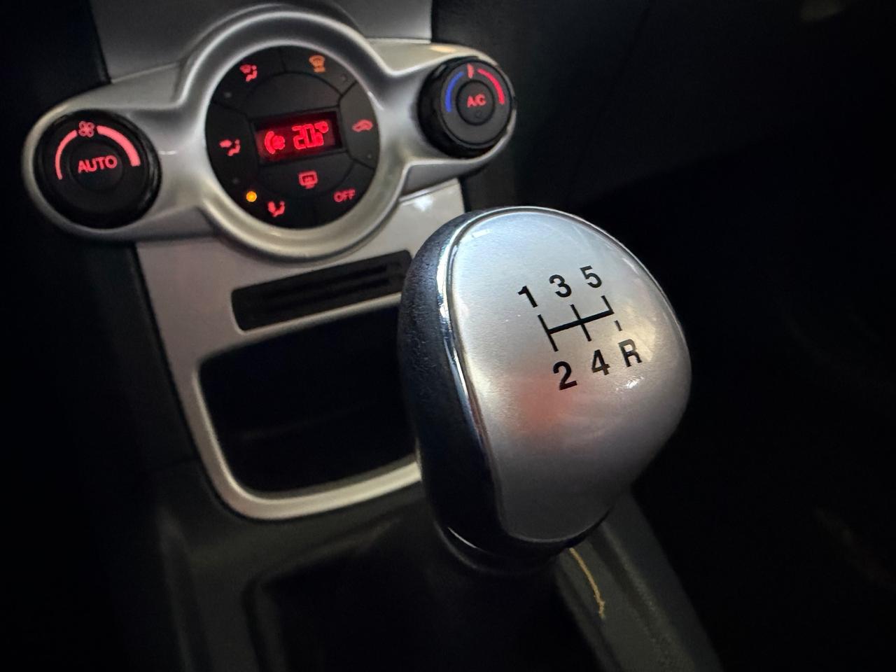 Ford Fiesta 1.2 82 CV 5p Titanium - SOLO 84.000KM-