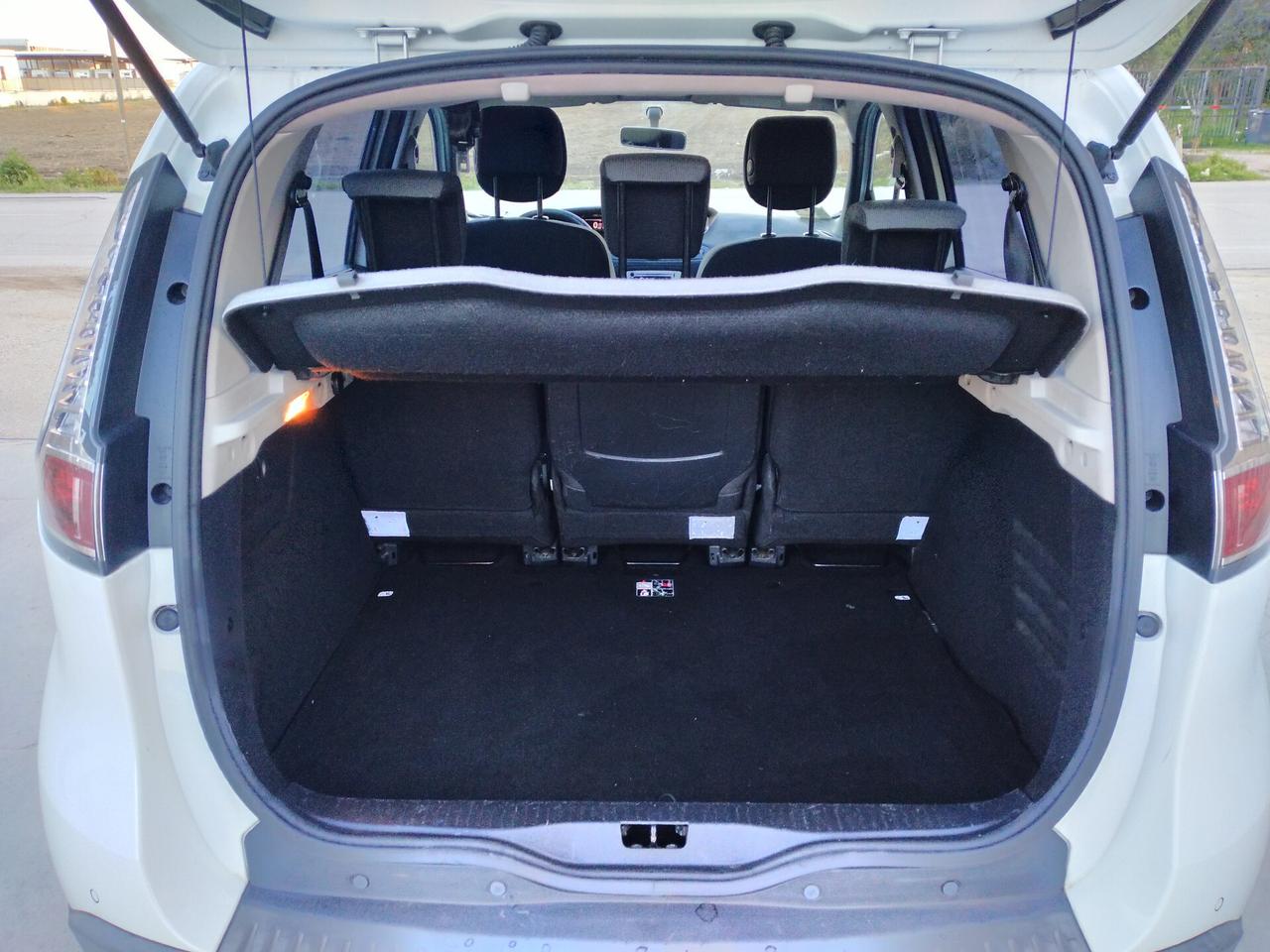 Renault Scénic X-Mod 1.5 dCi 110CV Dynamique