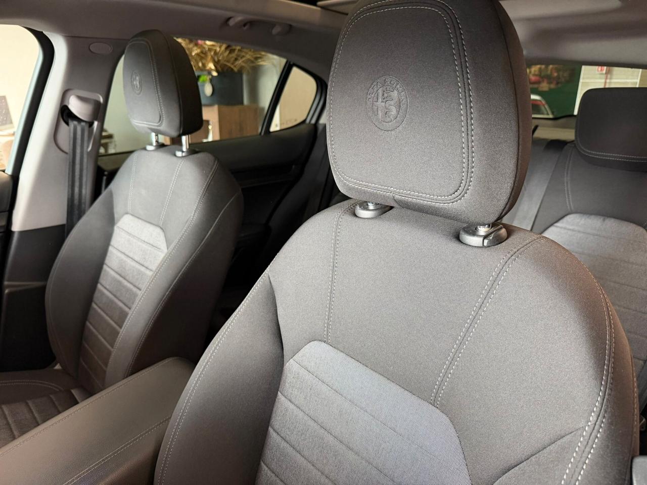 Alfa Romeo Stelvio 2.2 Turbodiesel 160 CV AT8 RWD Business