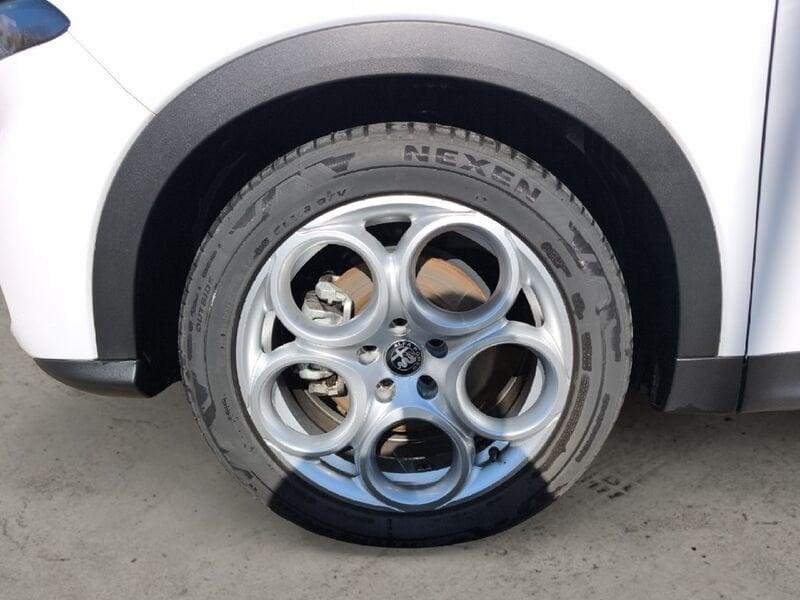 Alfa Romeo Tonale 1.5 hybrid SPRINT 130cv tct7