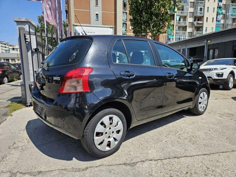 Toyota Yaris Yaris 5p 1.0 Sol