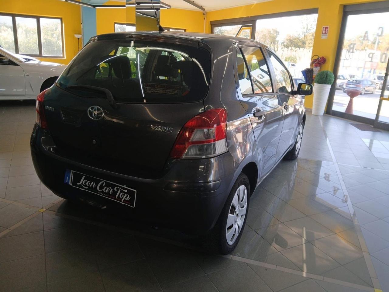 Toyota Yaris 1.0 5 porte garantita 12 mesi