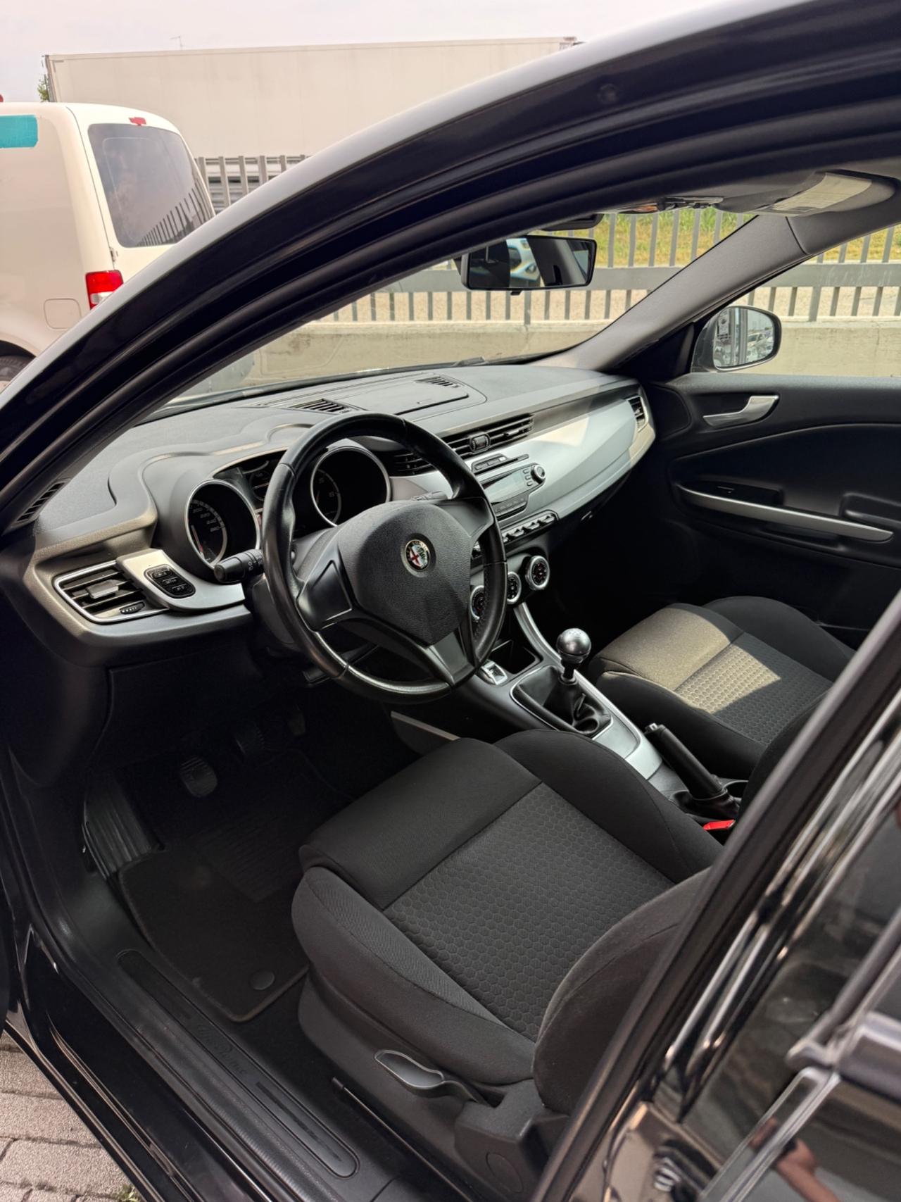 Alfa Romeo Giulietta 1.6 JTDm-2 105 CV Progression