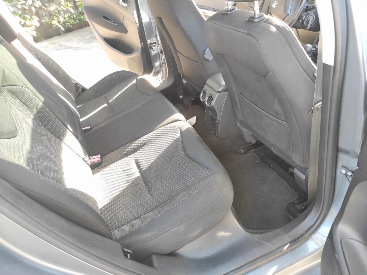 Peugeot 308 2011 1.6 HDI 110CV TETTO LEGA