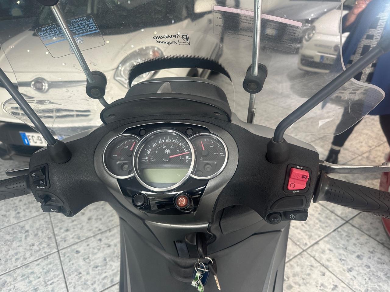 Piaggio Beverly 300 i.e. Beverly I.E. ABS ASR