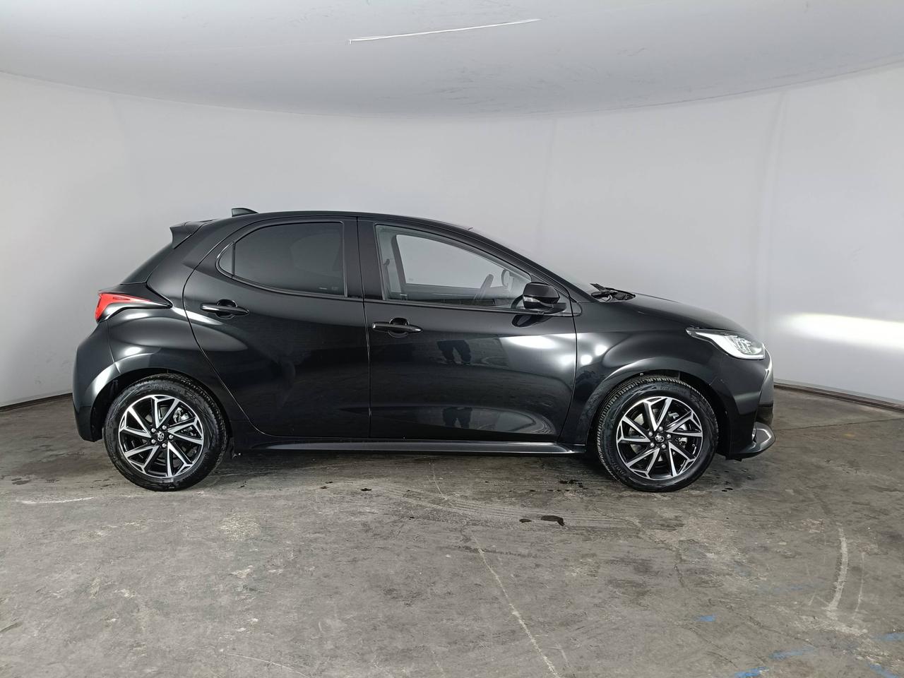 TOYOTA Yaris IV 2020 - Yaris 1.5h Trend