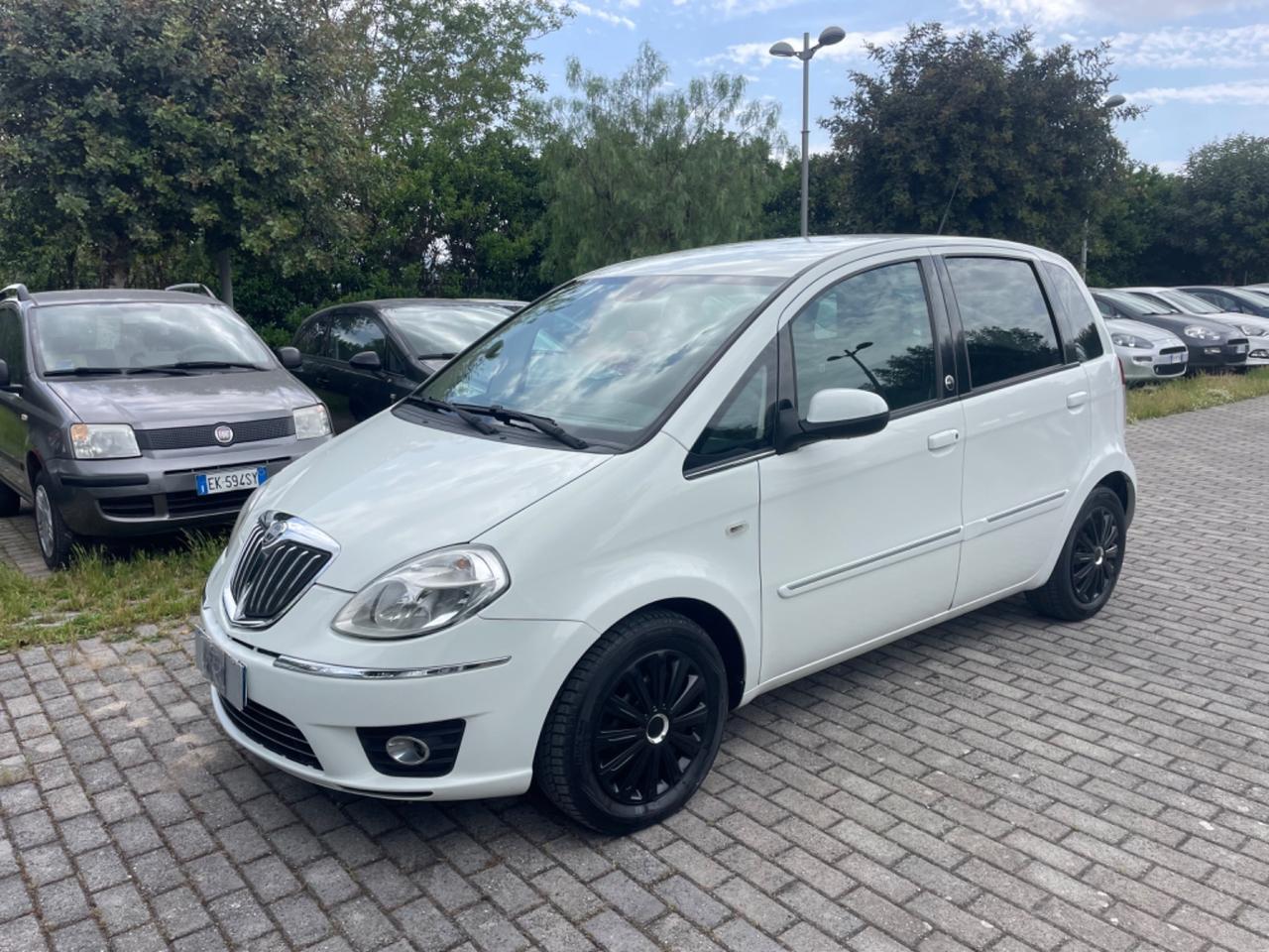 Lancia MUSA 1.4 Diva Ecochic GPL Di serie