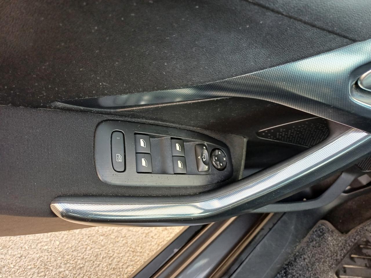 Peugeot 2008 BlueHDi 100 Allure