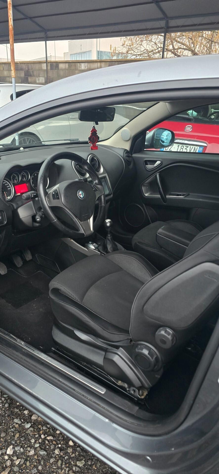 Alfa Romeo MiTo 1.4 T 155 CV Distinctive Sport Pack