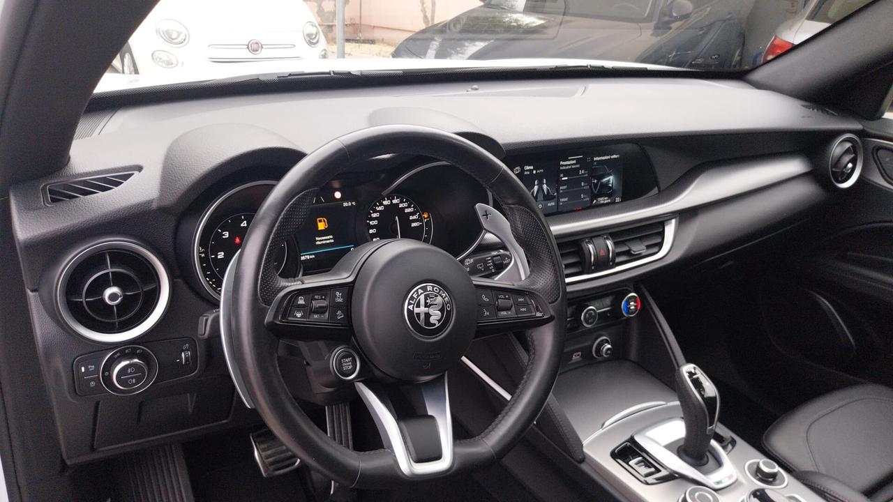 Alfa Romeo Stelvio 2.2 210 CV AT8 Q4 Veloce