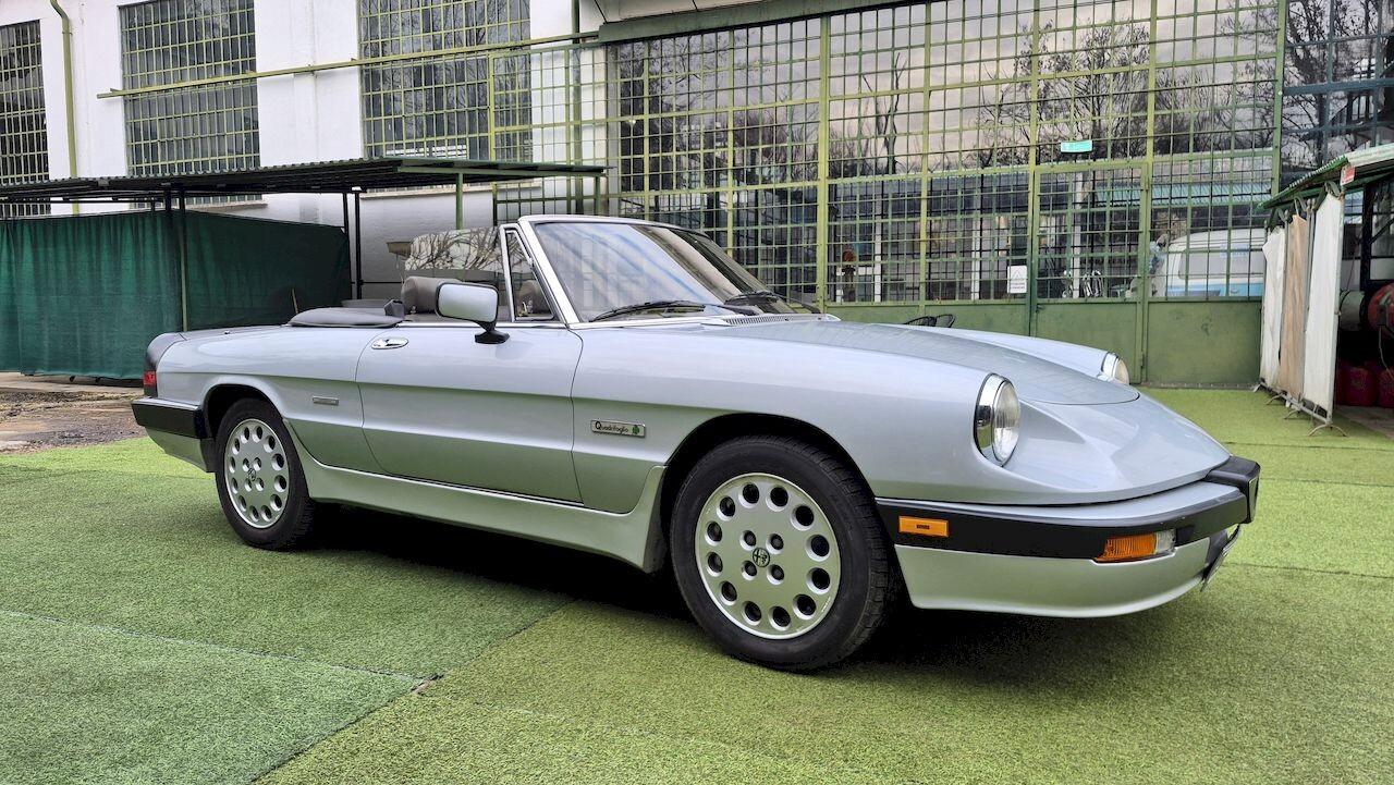 Alfa Romeo Spider 2.0i Quadrifoglio Verde – 1987