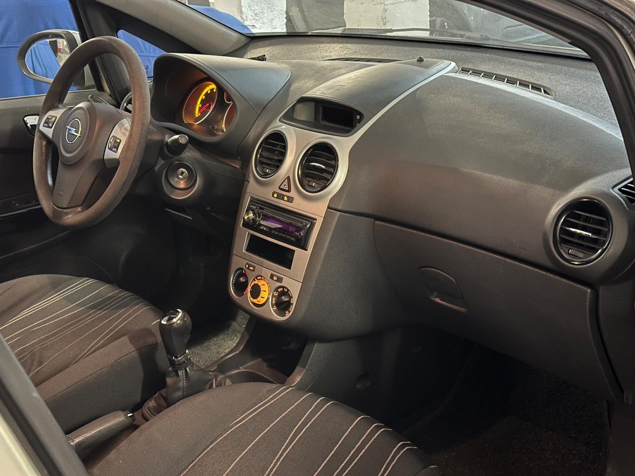 Opel Corsa 1.2 5 porte Enjoy