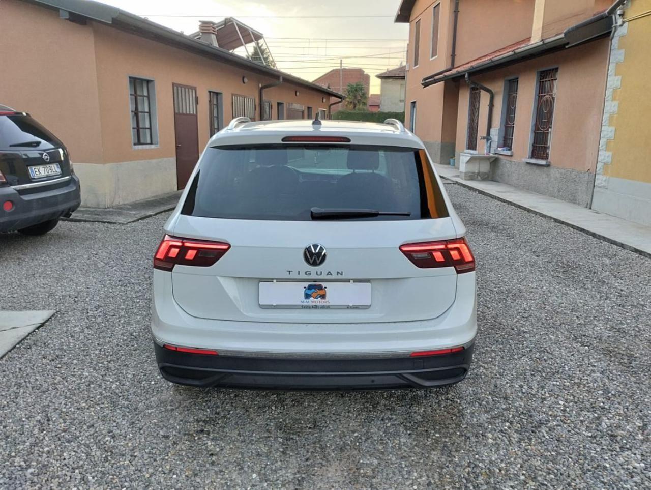 VOLKSWAGEN Tiguan 2.0 TDI 150 CV SCR DSG Elegance