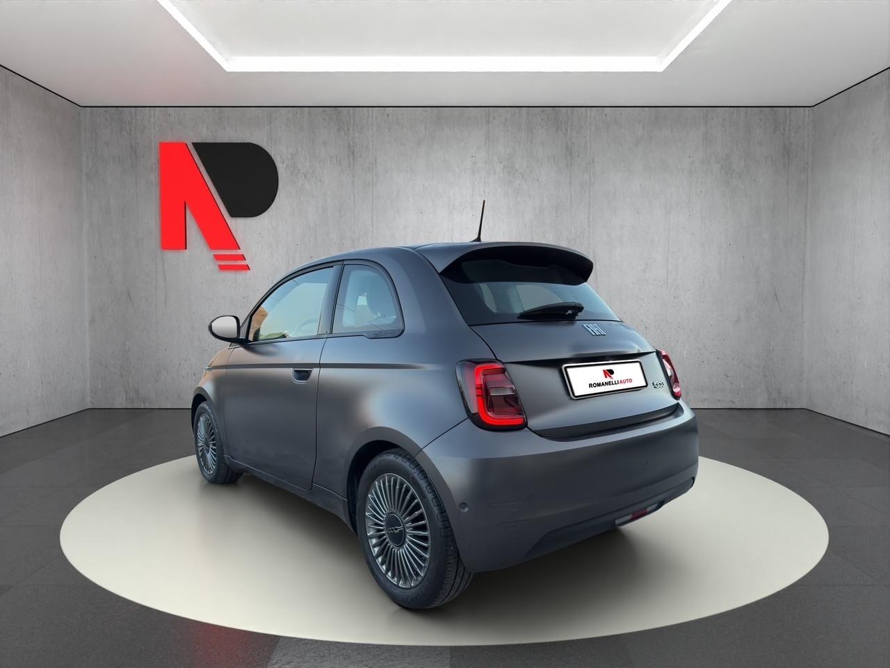 Fiat 500 500e Berlina 42 kWh Icon