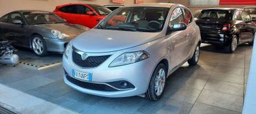 Lancia Ypsilon 1.2 69 CV 5 porte Platinum