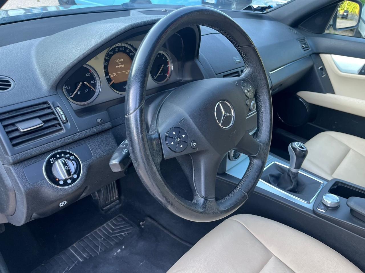 Mercedes-benz C 220 CDI BlueEFFICIENCY Avantgarde AMG