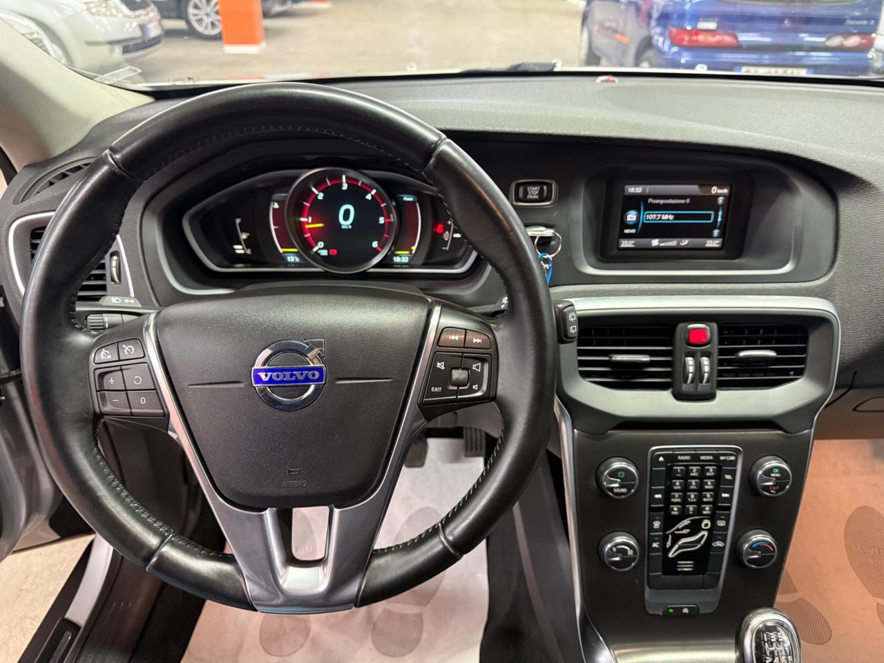 Volvo V40 Cross Country D3 Summum