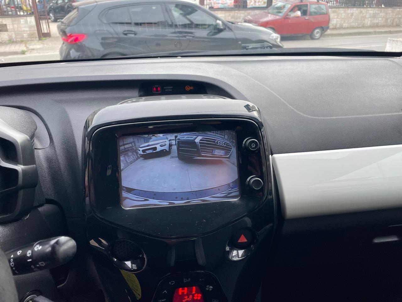 Toyota Aygo 1.0 VVT-i 69 CV 5 porte x-wave MMT