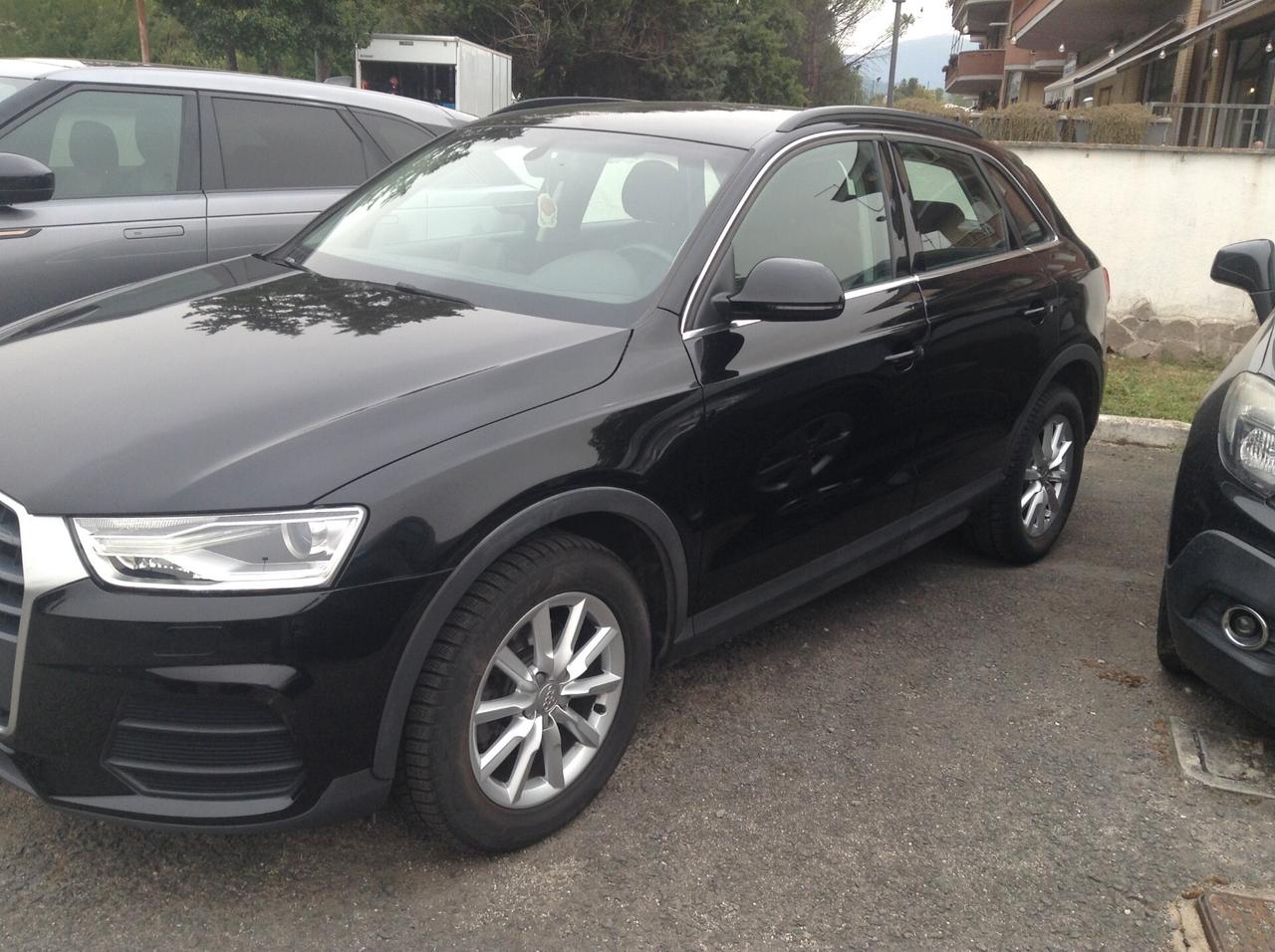 Audi Q3 2.0 TDI 150 CV Business STUPENDA, NAVIGATORE, SENSORI PARK, CLIMA AUTOMATICO, VOLANTE MULTIFUNZIONE!!!