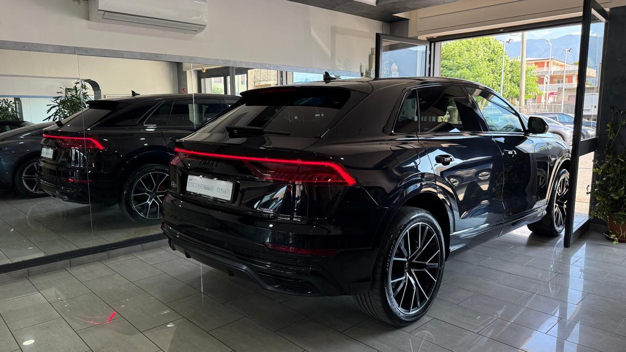 Audi Q8 50 TDI 286 CV quattro S LINE