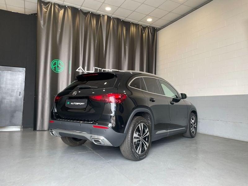 Mercedes-Benz GLA GLA 180 Automatic Progressive Advanced