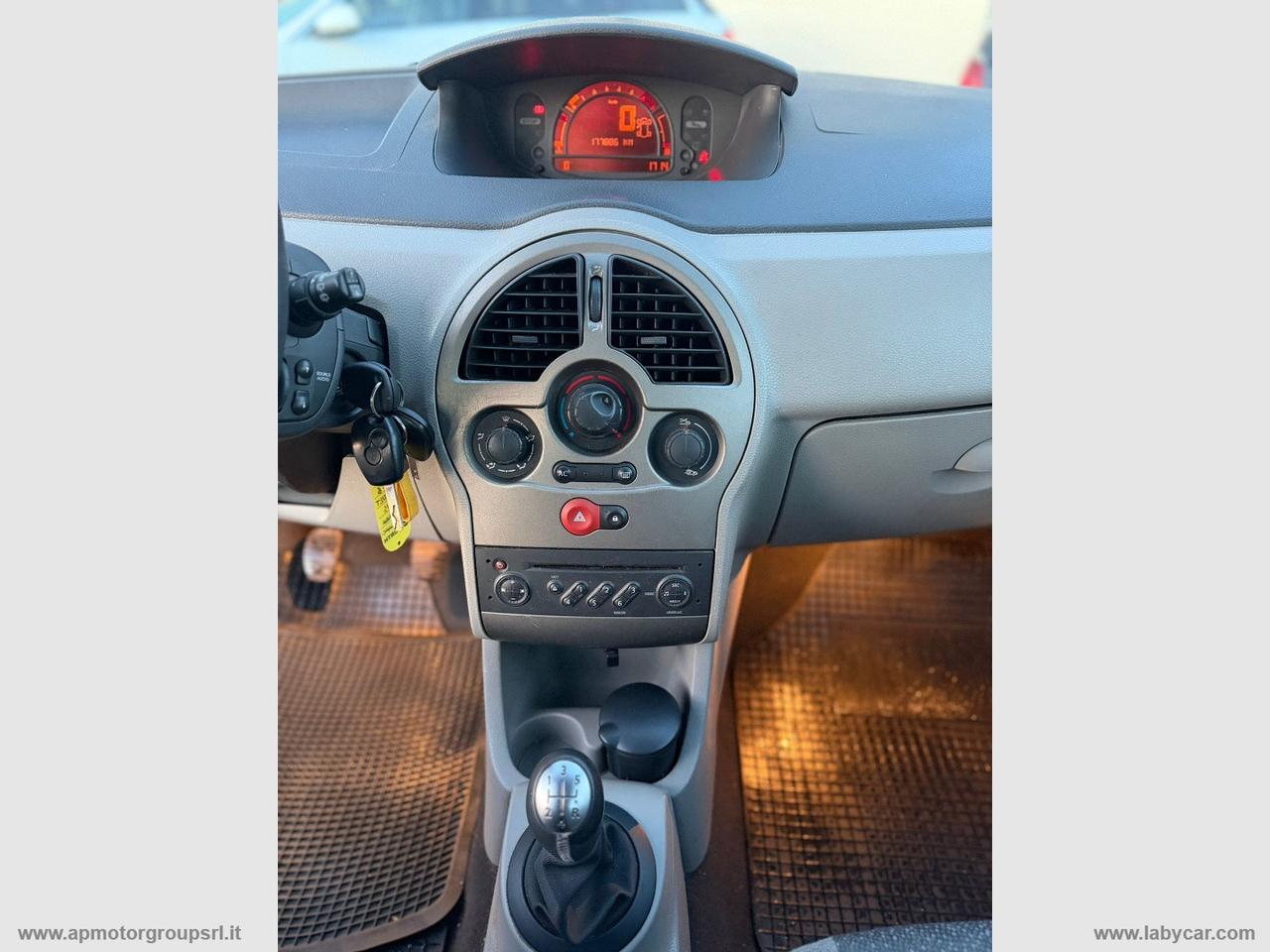 RENAULT Modus 1.2 16V Dynamique