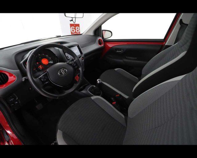 TOYOTA Aygo Connect 1.0 VVT-i 72 CV 5 porte x-play