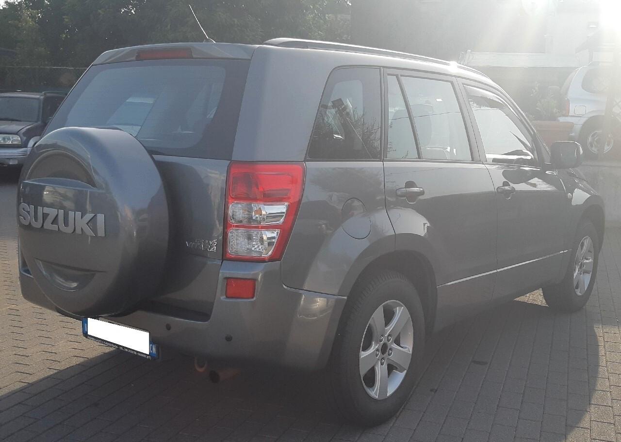 Suzuki Grand Vitara 2.0i 16V 5P AUT. - GPL -