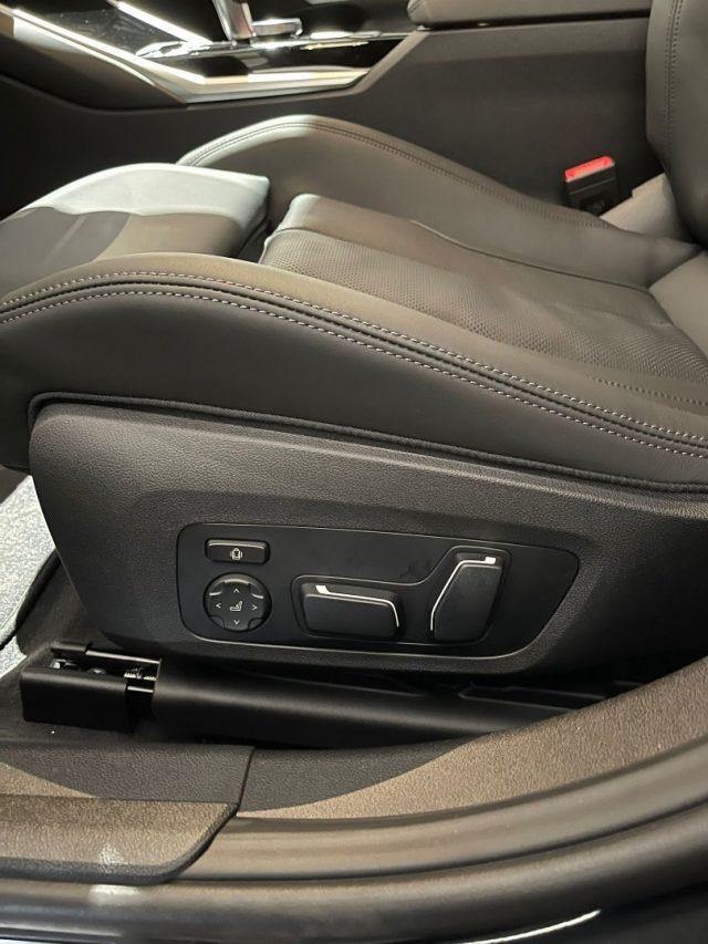 BMW M3 Competition xDrive TETTO CARBONIO 4X4 FULL BLACK