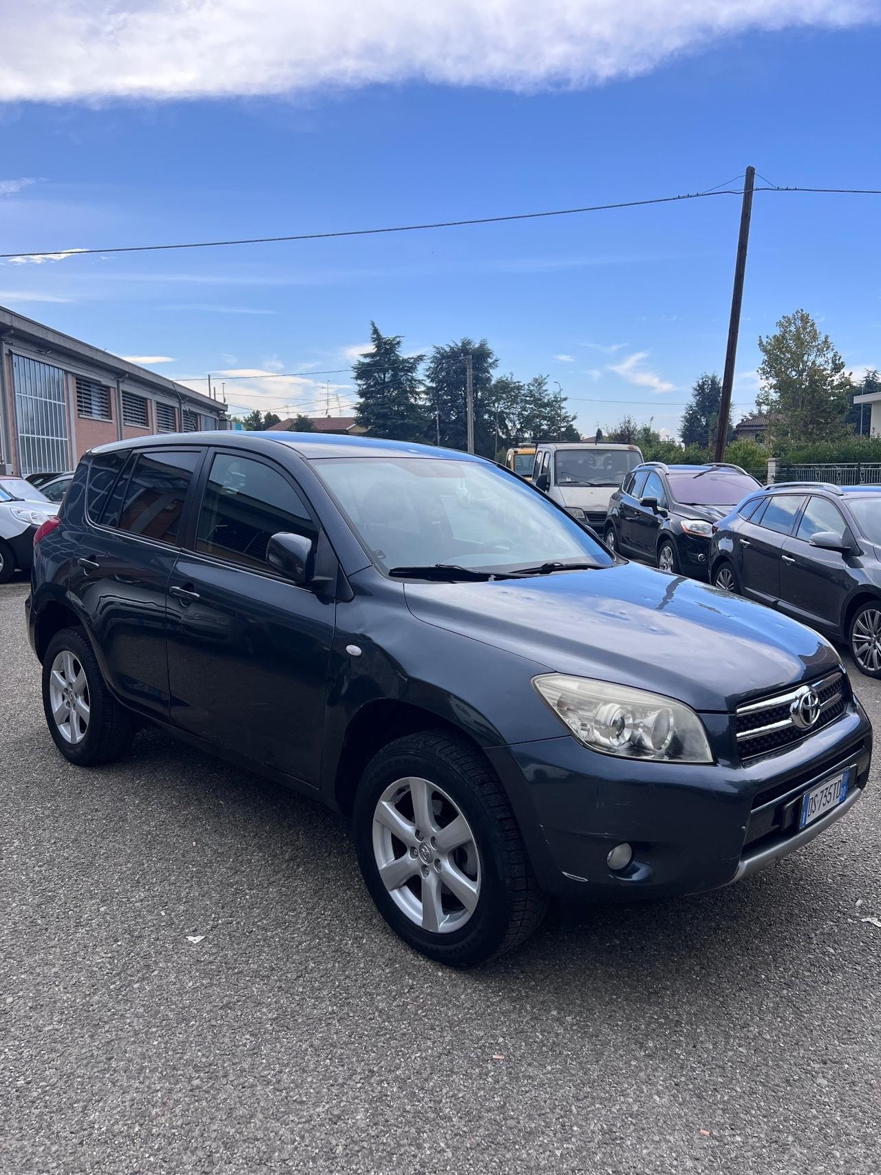 Toyota RAV 4 RAV4 2.2 D-4D 136 CV DPF Sol