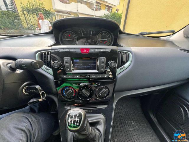 LANCIA Ypsilon 1.0 FireFly 5 porte S&S Hybrid Silver Plus