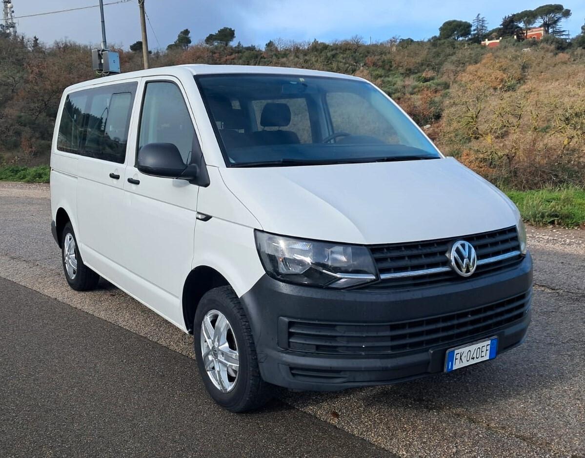 Volkswagen Caravelle 2.0 TDI DSG 9 posti (Iva Esposta)