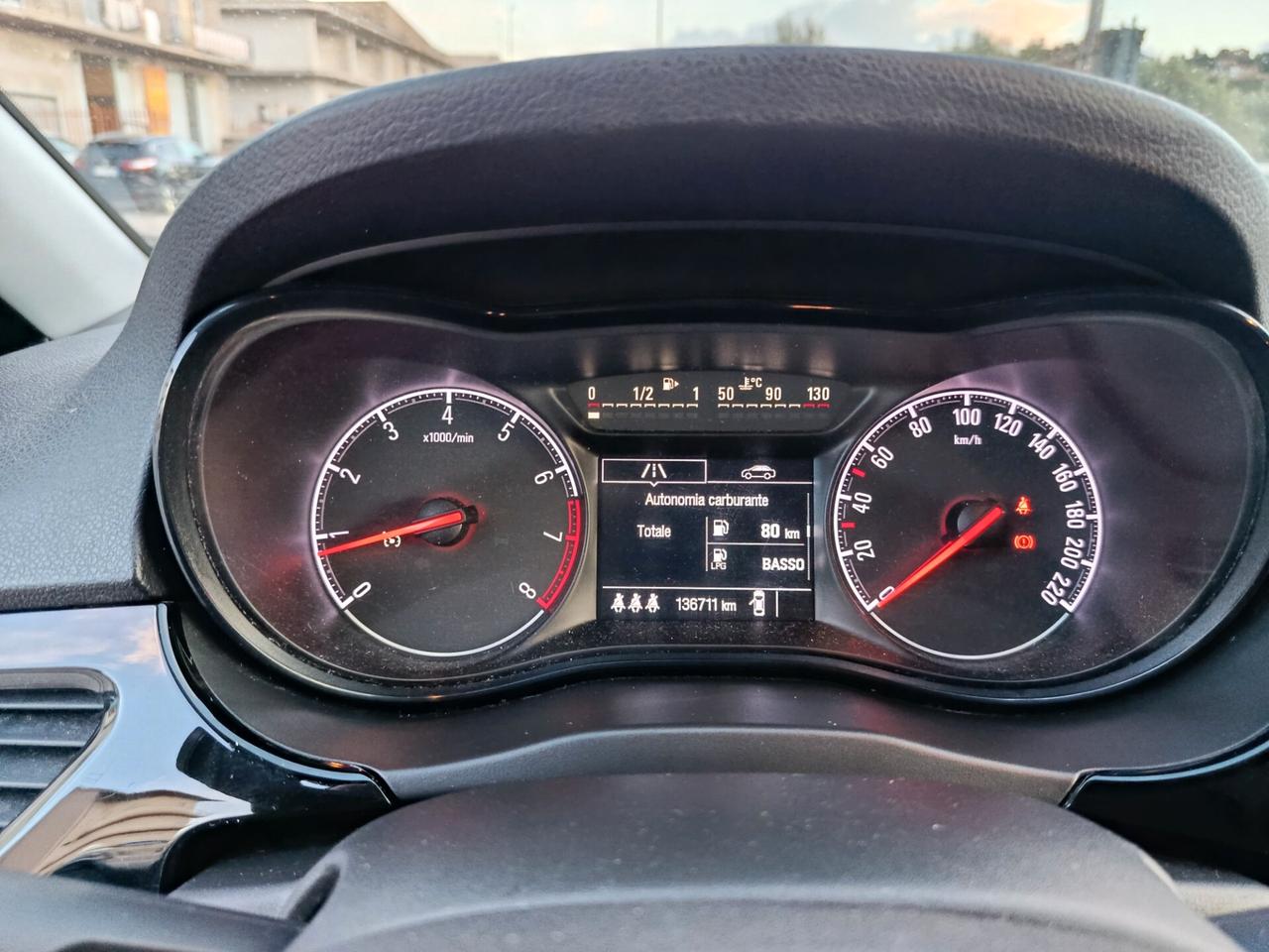 Opel Corsa 1.4 90CV GPL Tech 5 porte Advance