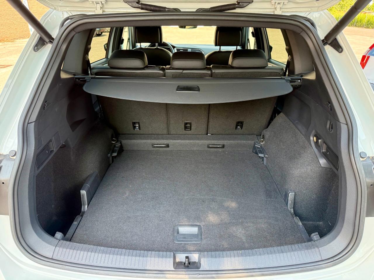 Volkswagen Tiguan Allspace 2.0 TDI 4MOTION DSG 190cv R-LINE IVA ESPOSTA