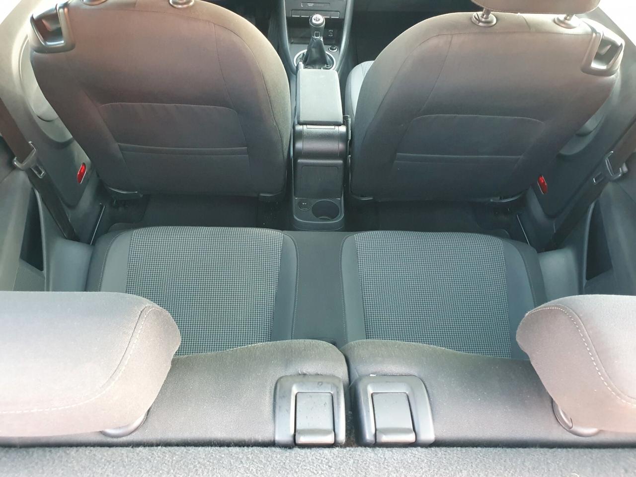 Volkswagen Maggiolino 1.6 TDI 105cv Neopatent 2012