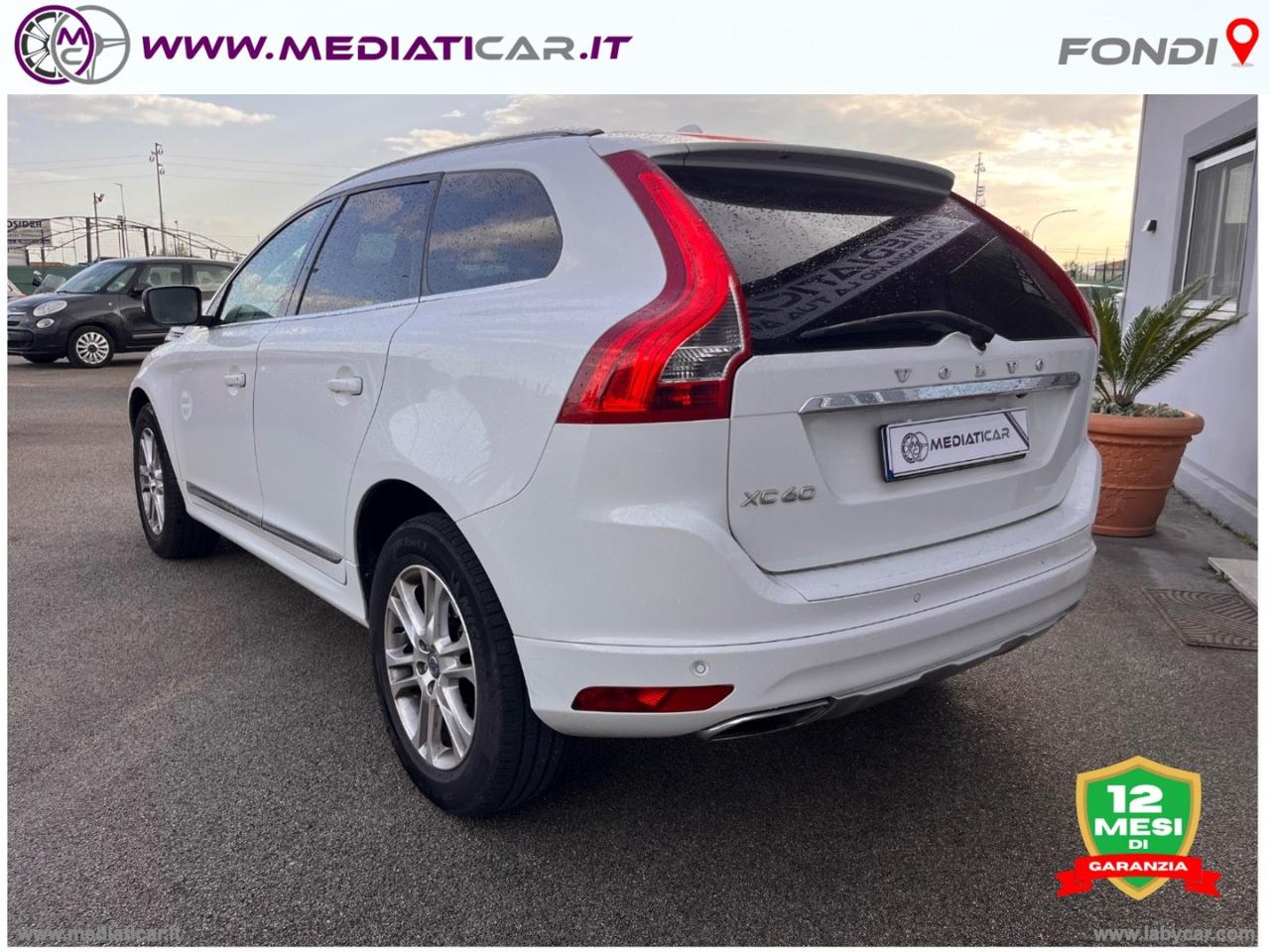 VOLVO XC60 D5 AWD Geartronic Momentum