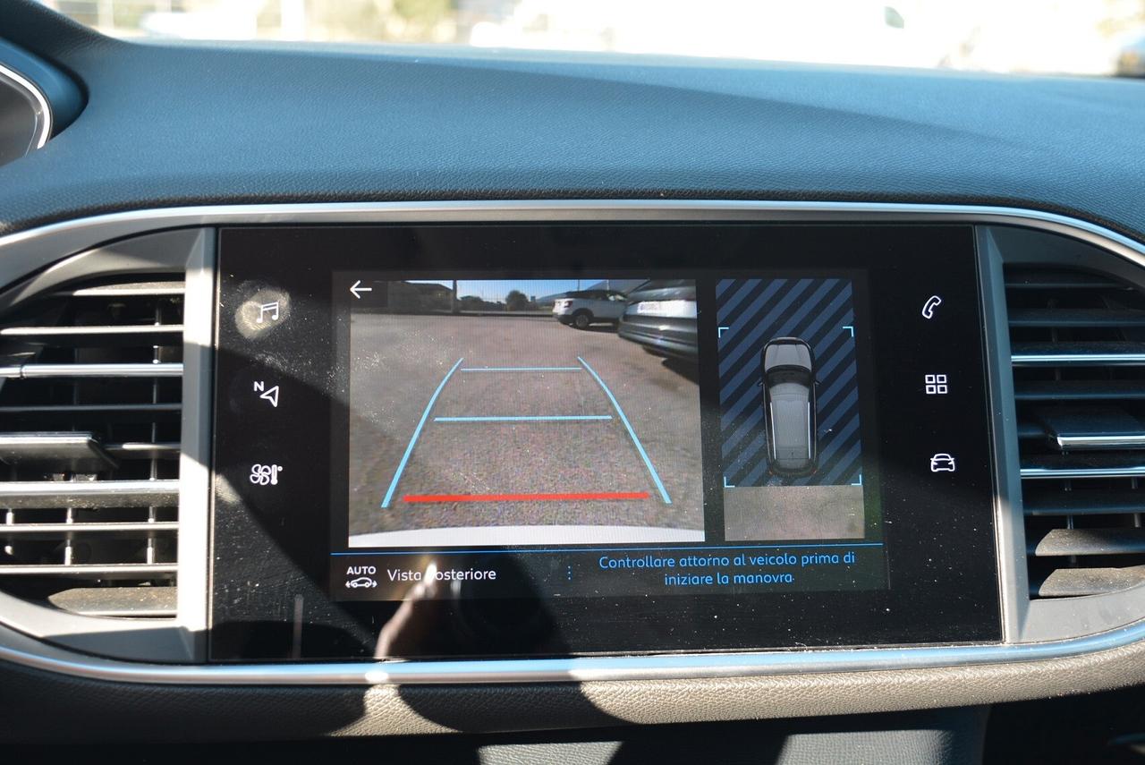 Peugeot 308 BlueHDi 130 S&S SW Active telecamera