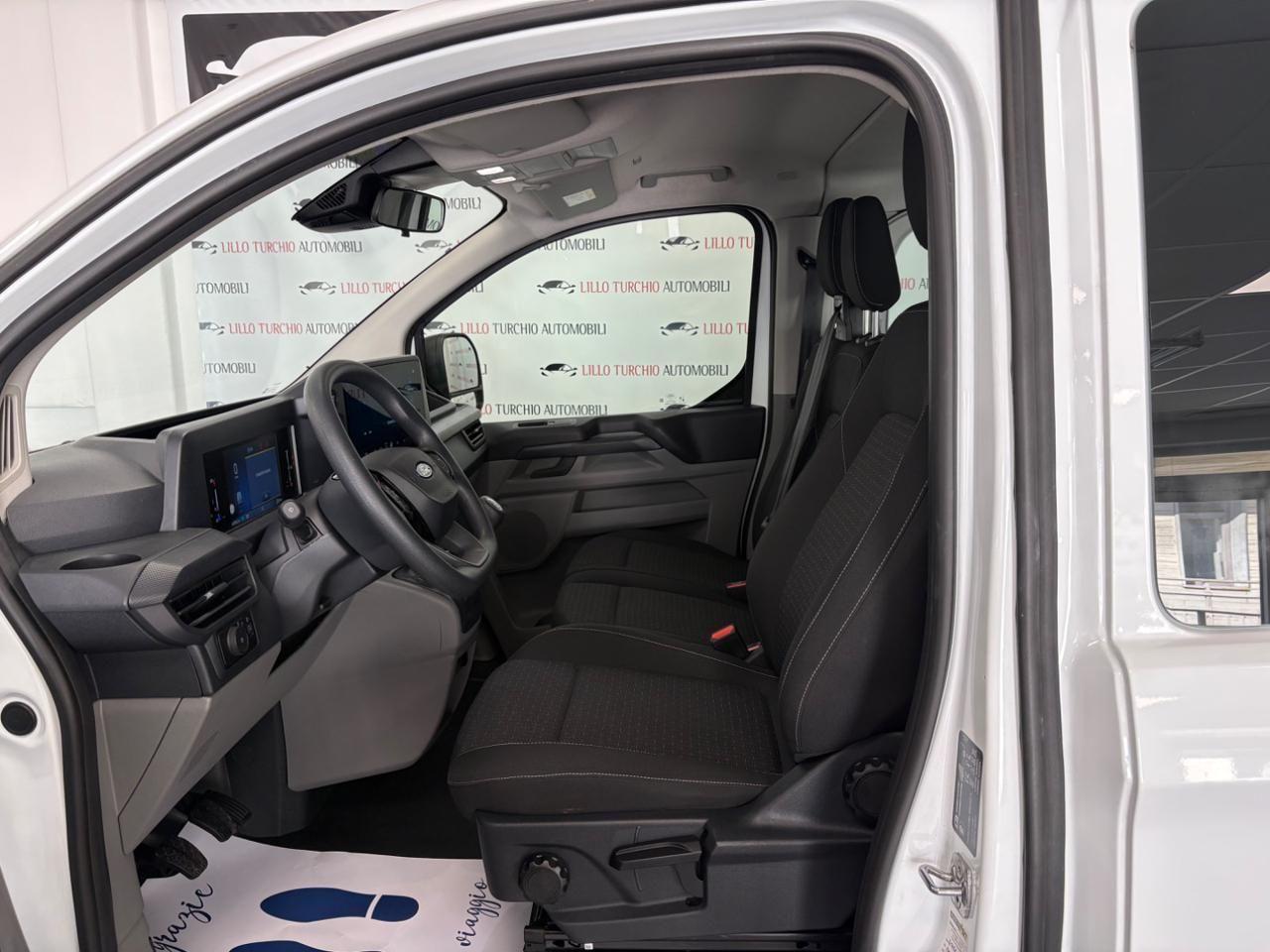 Ford Transit Custom 320 2.0 EcoBlue 136CVCombi 9 POSTI €24900+IVA