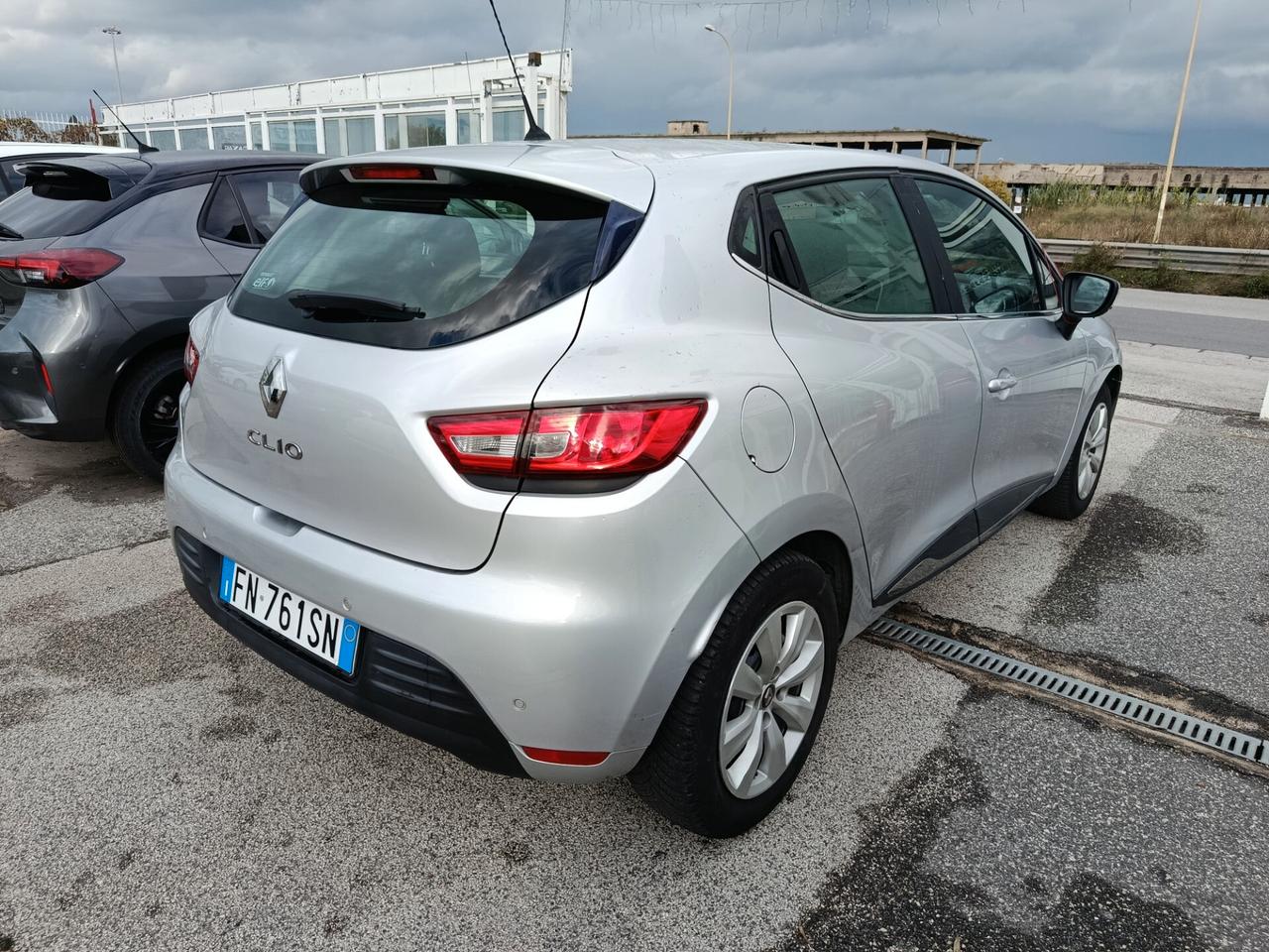 Renault Clio 1.2 Gpl di serie 90CV GPL 5 porte Business