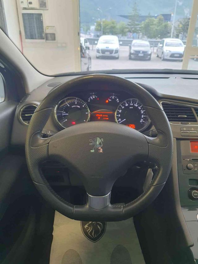 PEUGEOT 5008 2.0 HDi 150CV