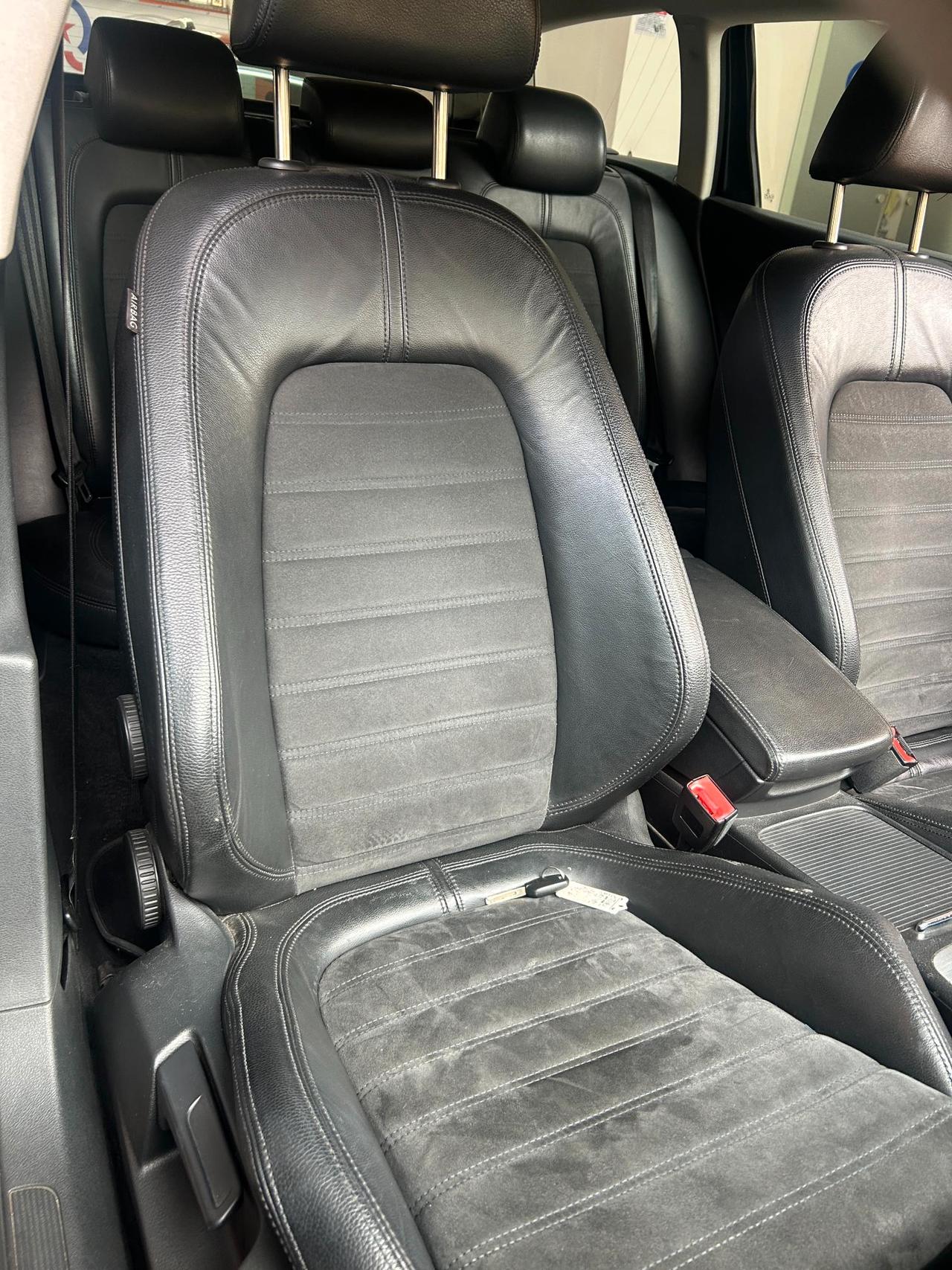 Volkswagen Passat Variant 2.0 tdi Highline dpf